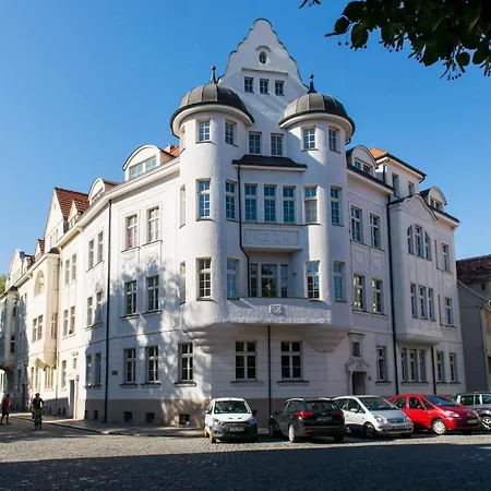 Barrierefreie In Ruhiger Zentrumslage Mit 4 Doppelzimmern *