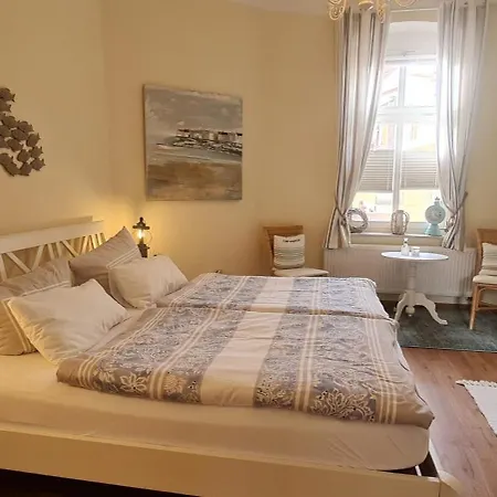 Appartement Barrierefreie In Ruhiger Zentrumslage Mit 4 Doppelzimmern